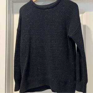 Old Navy Classic Black Knit Sweater Size Medium